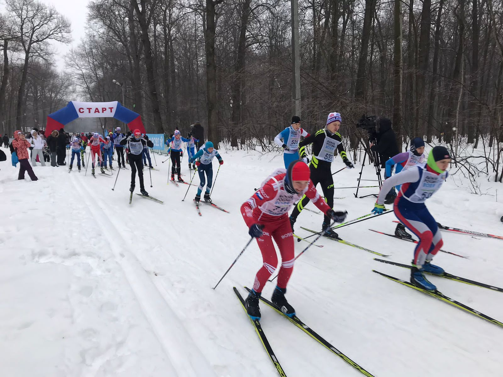 Пенза игра. Лыжня России 2022 Пенза. Лыжня России 2022 Каменка Пензенская область. Лыжные гонки Лыжня. Российские про лыжный спорт.